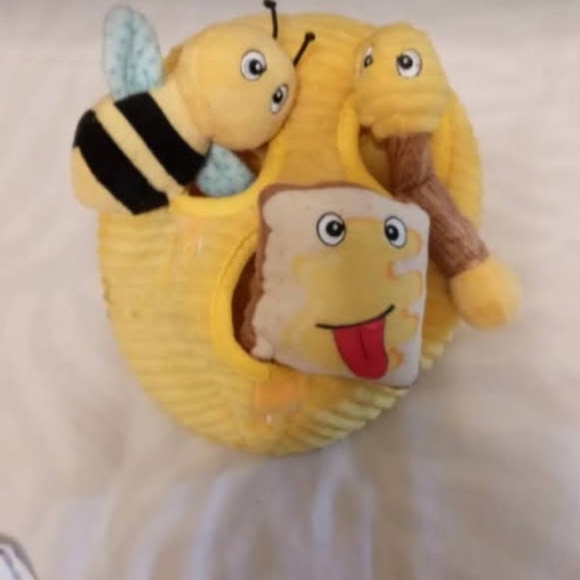 EUC Pet Treat Toy - Picture 2 of 11